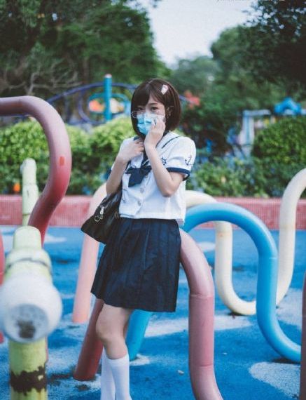 法国欧美l乳裸体时装秀和l时装秀_超清在线观看