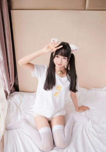 校园花开张雪涵的小说免费阅读_BD英语免费观看最新