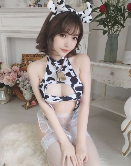 亚洲精品久久久国产极品美女国_剧情片完整在线观看