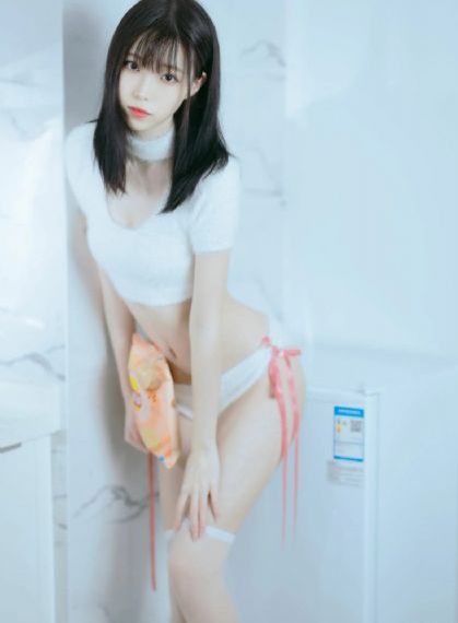亚洲av片无码成人精品网站_HD迅雷电影在线