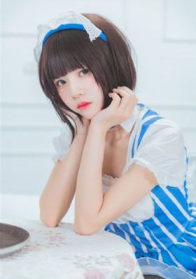 亚洲中文黄色毛片_720高清电影在线